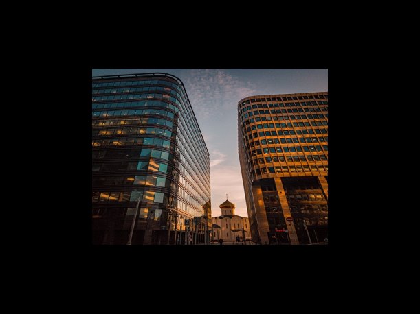 족저근막염걸을 때마다. 발뒤꿈치 안쪽의 통증